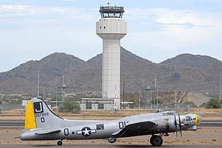 Boeing B-17G Flying Fortress N390TH Liberty Belle